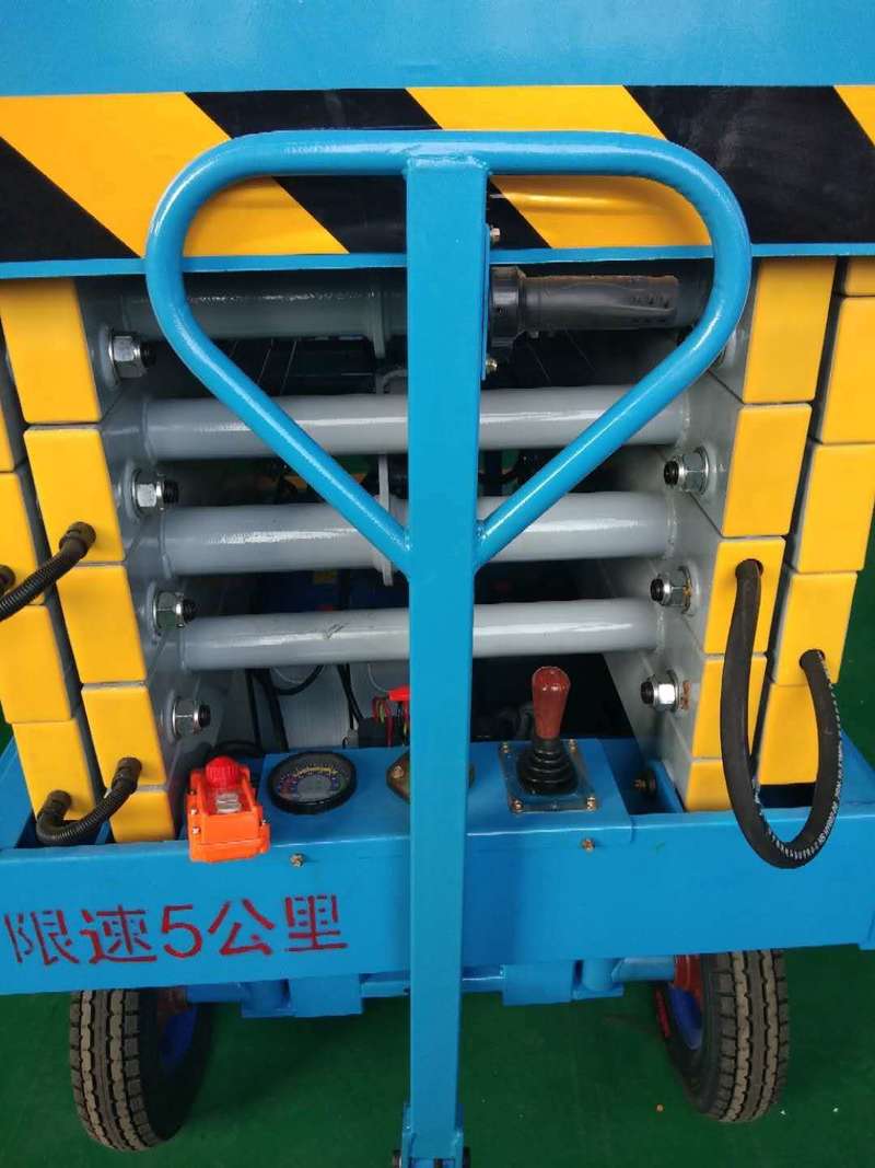 巴中辅助行走式升降平台